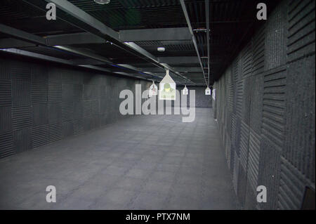 Die meisten Taktyczna modulowa Strzelnica (Modular Schießstand Die meisten) in Gdynia, Polen. 5.Oktober 2018 © wojciech Strozyk/Alamy Stock Foto Stockfoto