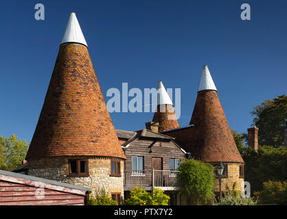 UK, Kent, Maidstone, Boughton Monchelsea, kippt Farm Oast, ehemaliger Oast House zu Hause umgewandelt Stockfoto
