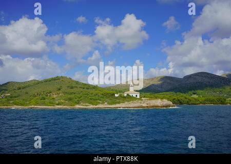 Malerische Mallorca, Alcanada Leuchtturm Leuchtturm in der Nähe von Port d'Alcudia, Alcudia, Mallorca, Balearen, Spanien. Stockfoto