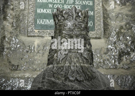 Statue von König Kasimirs des großen in Wieliczka Salt Mine, Polen. Stockfoto