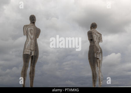 Sich bewegende Skulptur "Ali und Nino" von Tamar in Kvesitadze Batumi‎, Georgien Stockfoto