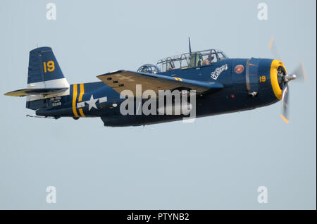 Grumman TBM Avenger Torpedobomberflugzeug aus dem Zweiten Weltkrieg in Farben und Farben der US Navy Stockfoto