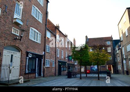 Der historische Green Dragon Yard, Stockton-on-Tees, Teesside, Großbritannien. Das älteste noch erhaltene Gebiet im Zentrum von Stockton. Stockfoto