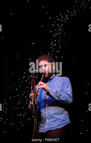 Oscar Antoli Spielt Klarinette mit Woody Schwarz, bass clarinet Quartet, Scarborough Jazz Festival 2018 Stockfoto