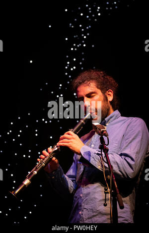 Oscar Antoli Spielt Klarinette mit Woody Schwarz, bass clarinet Quartet, Scarborough Jazz Festival 2018 Stockfoto