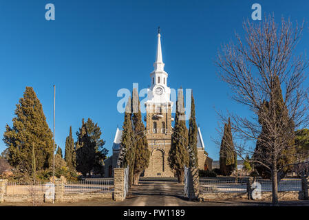 SUTHERLAND, SÜDAFRIKA, 8. AUGUST 2018: der Niederländischen Reformierten Kirche in Sutherland in der Northern Cape Provinz Stockfoto