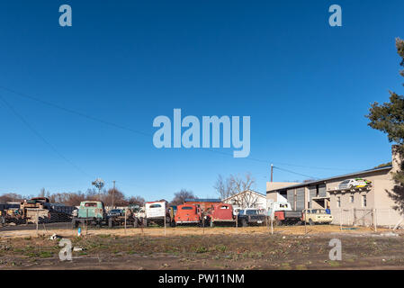 SUTHERLAND, SÜDAFRIKA, August 8, 2018: Oldtimer auf einem Workshop in Sutherland in der Northern Cape Provinz Stockfoto