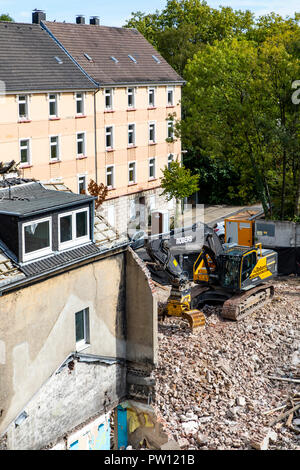 Abriss von einem älteren Wohngebäude, neue Mietwohnungen, Deutschland Stockfoto