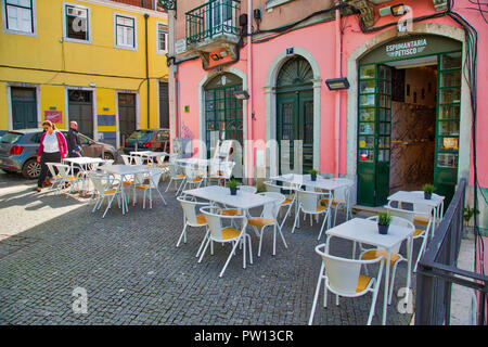 Lissabon, Portugal-October 2017: Schickes Restaurant im historischen Teil von Lissabon Stockfoto