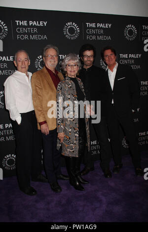 Beverly Hills, USA. 11. Okt 2018. Eliot Feld, Russ Tamblyn, Rita Moreno, George Chakiris, Rob Marshall 10/11/2018 Die Paley Center für Medien in Beverly Hills Partner mit Worten auf den Tanz zu präsentieren", Worte, Tanz: Jerome Robbins und West Side Story' am Paley Center für Medien in Beverly Hills, CA Foto von Izumi Hasegawa/HollywoodNewsWire.co Credit: Hollywood News Wire Inc./Alamy Leben Nachrichten gehalten Stockfoto