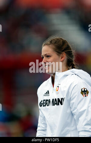 Buenos Aires, Argentinien. 11 Okt, 2018. German pole vaulter Leni Freyja Wildgrube Ausbildung an der Youth Olympic Games. Credit: Gustavo Ortiz/dpa/Alamy leben Nachrichten Stockfoto