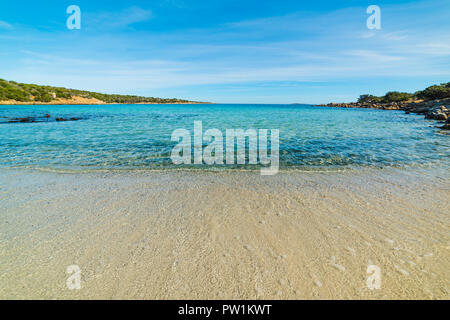 Weißer Sand in Andreani Cove in Insel Caprera, Sardinien Stockfoto