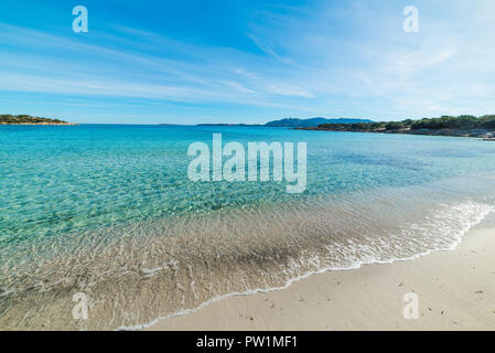 Weißer Sand in Andreani Cove in Insel Caprera, Sardinien Stockfoto