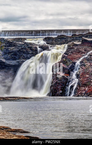 Rutschen-de-la-chaudiere oder Chaudiere Falls sind 35 Meter hohen Wasserfälle in Levis, Quebec, das sind die letzten und eindrucksvollsten Ruck der Chaudière R Stockfoto