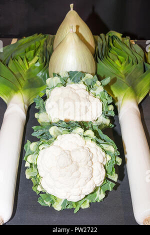 Zwiebel, Lauch und Blumenkohl Stockfoto