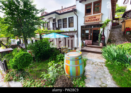 Melnik, Bulgarien - 11. Mai 2017: Street View mit traditionellen bulgarischen Häuser der Renaissance in Melnik, Bulgarien Stockfoto