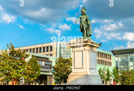 Statue von General Desaix am Place de Jaude in Clermont-Ferrand - Puy-de-Dome, Frankreich Stockfoto