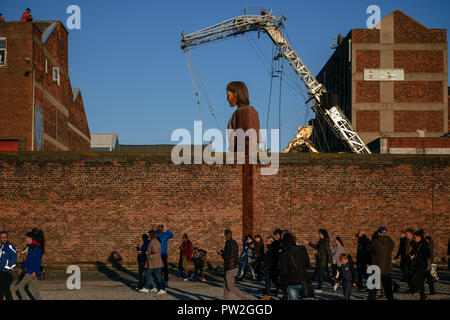 Oktober, 2018. Liverpool, Großbritannien. Zum letzten Mal irgendwo in der Welt Die "Riesen" auf den Straßen von Liverpool als Teil der "Liverpool's Dream'. Stockfoto