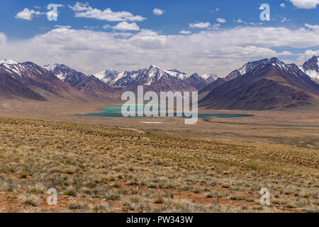 Concord Mountain und die Afghanische große Pamir aus dem südlichen Alichur, Pamir, Gorno-Badakhshan, Tadschikistan gesehen. Stockfoto