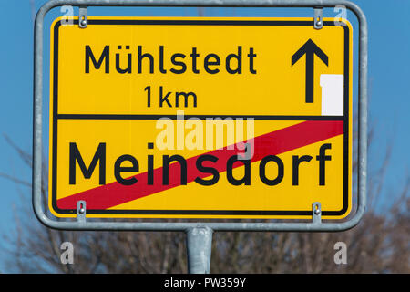 Stadt Ortseingangsschild des Dorfes Meinsdorf, Stadt Dessau-Roßlau in Deutschland. Stockfoto