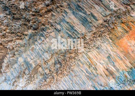 Oberfläche von Felsen Felsen frozen Lava in Form von Sechsecken close-up Textur Basalt Stockfoto