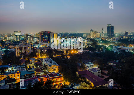 Indien, Karnataka, Bangalore (Bangaluru), Hauptstadt des Bundesstaates Karnataka, die Skyline der Stadt Stockfoto