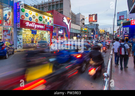 Indien, Karnataka, Bangalore (Bangaluru), Hauptstadt des Bundesstaates Karnataka, besetzt der Brigade Road Shopping Street Stockfoto