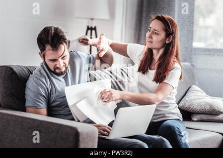 Schön unglücklich Paar in ein Argument Stockfoto