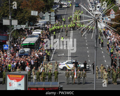 Eine Parade von militärischer Hardware in Kiew Stockfoto