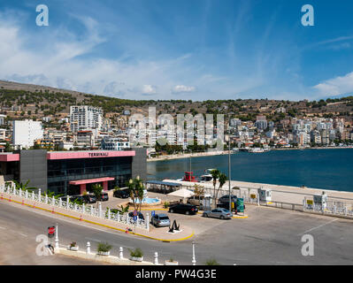 Der Hafen und Fähranleger, Saranda, Vlore County, der Republik Albanien. Stockfoto