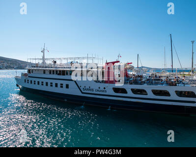 Abfahrt der Fähre den Hafen, Saranda, Vlore County, der Republik Albanien. Stockfoto