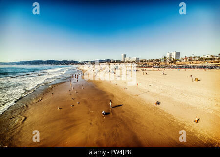 Santa Monica, CA, USA - November 03, 2016: die Menschen in Santa Monica Beach Stockfoto