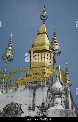 Stupa des, die Chmosi, Wat Chom Si in Mount Phousi in Luang Prabang, Laos, Asien Stockfoto