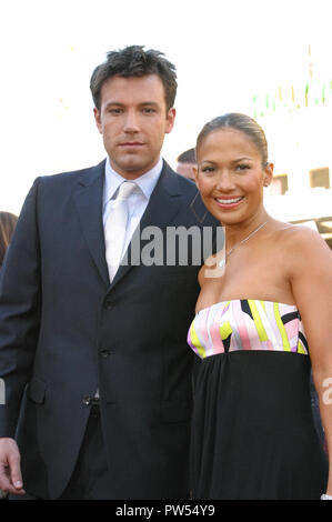 Ben Affleck, Jennifer Lopez 02/09/03 DAREDEVIL Premiere @ Mann Dorf Theater, Westwood Foto von Izumi Hasegawa/Hollywood Nachrichten Leitung Datei Referenz # 33683 083 HNWPLX Stockfoto