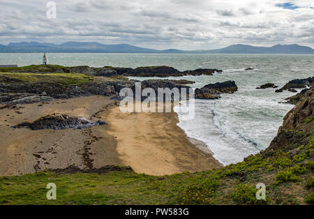 Strand an der Spitze des Angesey Llanddwyn Island North Wales Stockfoto