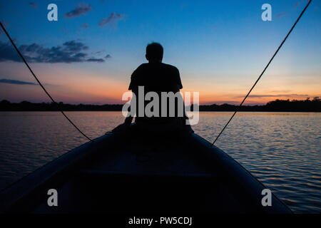 Sonnenuntergang im Amazonas, Puerto Nariño, Kolumbien Stockfoto