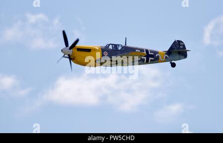 Hispano HA-1112-M4L Buchon "Weiße 9" (G-AWHH) im Jahr 2018 die Schlacht um England Airshow am IWM Duxford Stockfoto