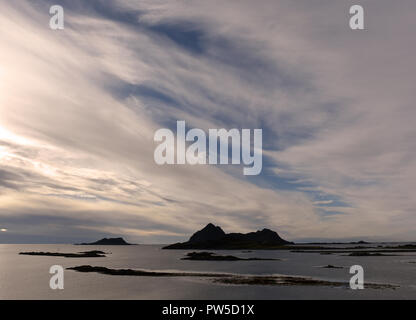 Ausblick aufs Meer, Bo Village, Vesteralen Inseln, Norwegen Stockfoto