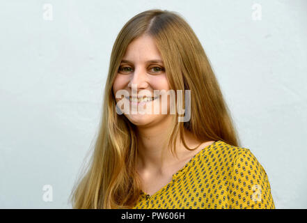 10 Oktober 2018, Niedersachsen, Hannover: Anne Kura, landesvorsitzende von Bündnis 90/Die Grünen in Niedersachsen, während einer Pressekonferenz in der Staatskanzlei. Foto: Holger Hollemann/dpa Stockfoto