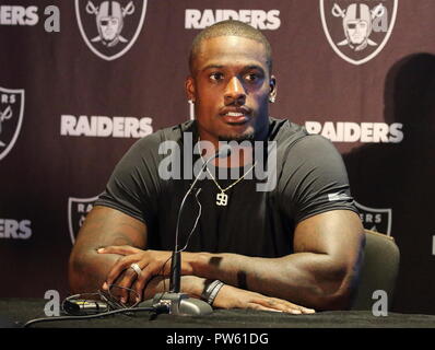 London, Großbritannien. 12. Oktober, 2018. Linebacker Tahir Whitehead an der Oakland Raiders Pressekonferenz im Hilton London, Wembley, Großbritannien vor ihren NFL UK Internationale Reihe Spiel vs Seattle Seahawks, Wembley Stadion, London, UK, 12. Oktober 2018 Foto von Keith Mayhew Credit: KEITH MAYHEW/Alamy leben Nachrichten Stockfoto