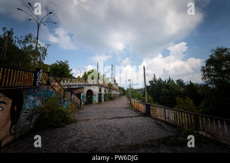 Fotoreportage der verlassenen Stadt Consonno (Lecco, Italien) Stockfoto