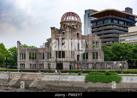 Hiroshima, Japan - 27. JUNI 2017: Atombombendom Memorial Building in Hiroshima, Japan Stockfoto