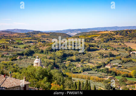 Landschaft Die Landschaft rund um die alten toskanischen Stadt Montepulciano, Toskana, Italien Stockfoto