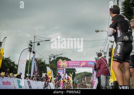 Chiang Rai, Thailand - 17. Dezember 2017: Tour von Chiang Rai, dem Radfahren touring Straße Veranstaltung, bei der die internationalen Standard. Stockfoto