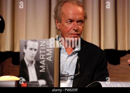 Martin Amis - Buchvorstellung und Lesung von Daniel Kehlmann und Martin Amis' im Vulkan, Haus des Rundfunks, RBB, 8. Oktober 2018, Berlin (nur fuer r Stockfoto