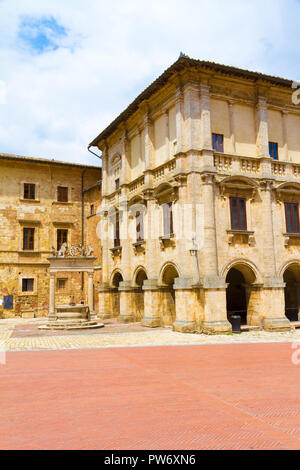 Die Nobili-Tarugi Palace ist ein aristokratischen Palast in Montepulciano, Italien Stockfoto