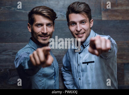 Zwei fröhliche Jungs. Stockfoto