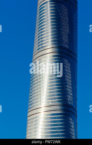 Shanghai, China - 1. Juni 2018: Der Bund Shanghai Luftaufnahme von Waterfront Architektur mit Shanghai Tower das höchste Gebäude Stockfoto