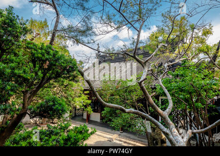 Shanghai, China - 01. Juni 2018: Yu Garten, oder Yuyuan Chinesischer Pavillon historischer Garten Innenbereich Landschaft Stockfoto