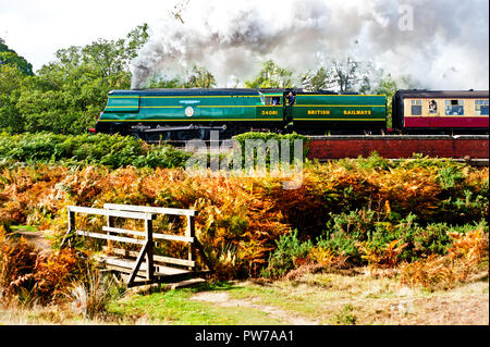 Tyrannisiert Pacific Schlacht von Großbritannien Klasse Nr. 34081 92 Squadron, Darnholme, North Yorkshire Moors Railway, England Stockfoto